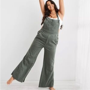 NWT AERIE Wide Leg Overalls- Green